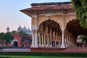 Fra Mumbai: Taj Mahal & Agra Fort Tour med fly samme dag