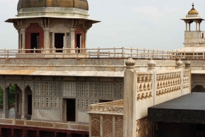 Fra Mumbai: Taj Mahal & Agra Fort Tour med fly samme dag