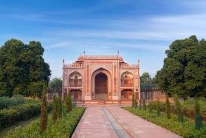 Au départ de New Delhi : 2 jours d'excursion au Taj Mahal au lever et au coucher du soleil