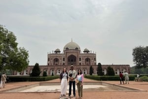 From New Delhi Airport : Guided Layover Old & New Delhi Tour