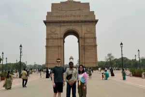 From New Delhi Airport : Guided Layover Old & New Delhi Tour