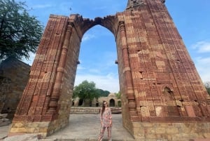 From New Delhi Airport : Guided Layover Old & New Delhi Tour