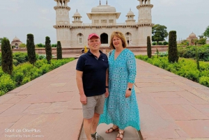 Da Nuova Delhi: Tour guidato all'alba del Taj Mahal e del Forte di Agra