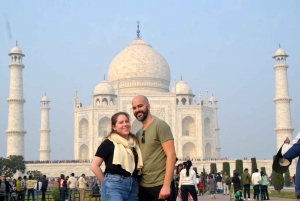 Z Delhi: Taj Mahal i Agra Fort tego samego dnia z transferami