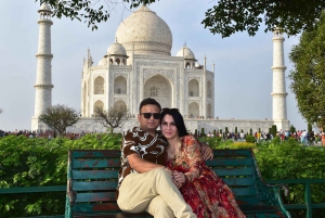 Desde Delhi: Mismo Día Taj Mahal y Fuerte de Agra con Traslados