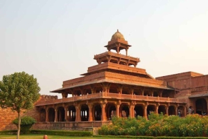 Vanuit New Delhi: Taj Mahal Sunrise Tour met Fatehpur Sikri