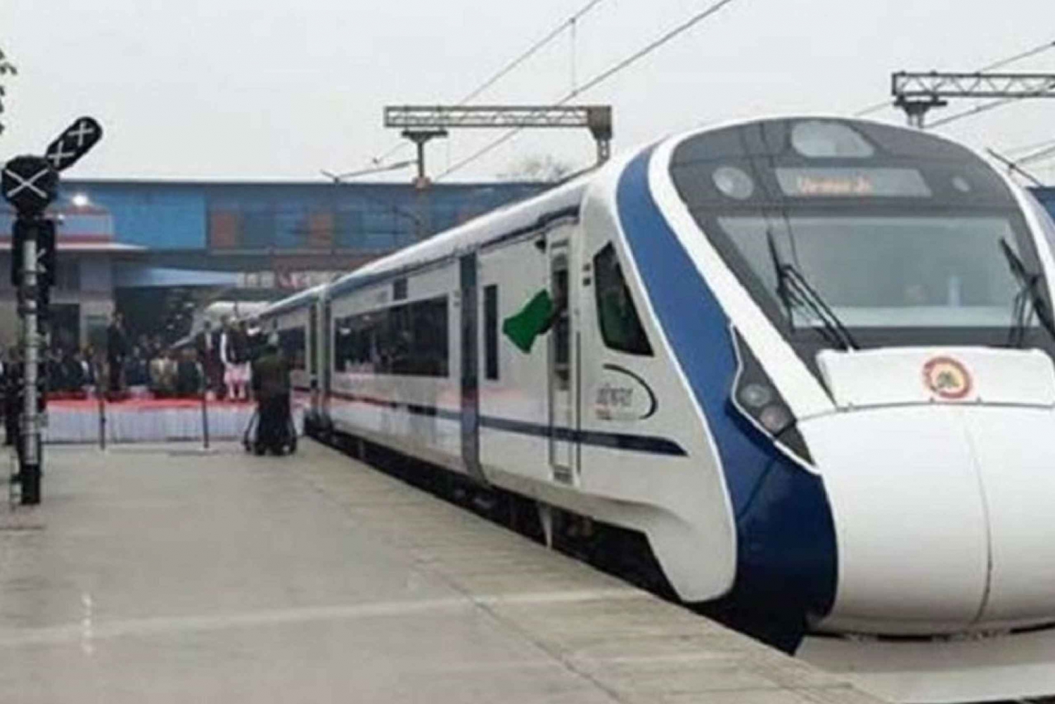 Passeio de trem Gatimaan: Delhi Agra Delhi com ingressos de trem