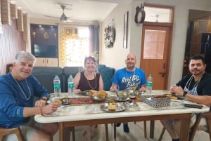 Get real taste of India & enjoy with locals at a Delhi home