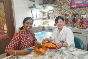 Get real taste of India & enjoy with locals at a Delhi home