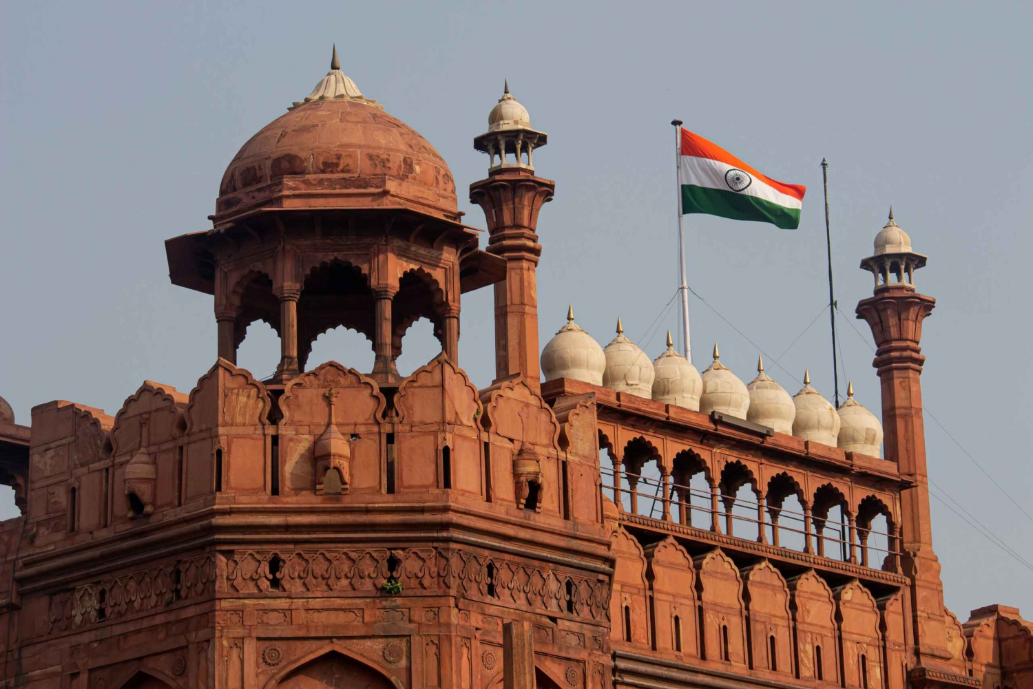 Geführte Tour: Red Fort Light & Sound Show mit Guide