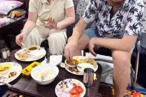 Indian Food Cooking Class with Local Indian Family