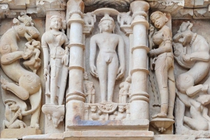 Historiallinen, Kultainen kolmio ja Khajurahon kiertomatka (07N / 08D)