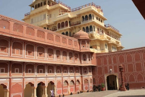 Jaipur: 3-Day Golden Triangle Tour to Agra & Delhi