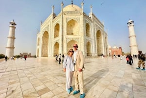 Mumbai: Viaje privado de 2 días a Delhi y Agra con vuelos y hotel