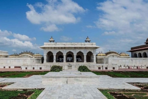 Tour privato di 2 giorni di Delhi e Agra con alba di Taj mahal