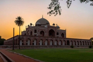 Nueva Delhi: Visita guiada por la ciudad de Delhi de Noche