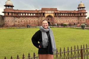 New Delhi : Visite de luxe du Taj Mahal en voiture avec un groupe privé