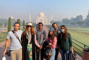 New Delhi : Visite de luxe du Taj Mahal en voiture avec un groupe privé