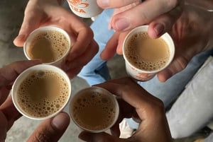 Nuova Delhi: tour serale in Tuk-Tuk con una tazza di tè locale