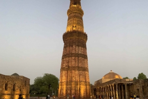 Delhi: Private Halbtagestour durch Delhi mit Guide und AC-Wagen