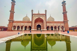 Old Delhi Odyssey: Pół dnia tuk tukiem i szlakami kulinarnymi