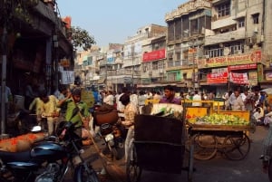 Old Delhi: Bytur i gamle Delhi med rickshaw og gatemat