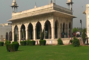 Vanha Delhi: Punainen linnoitus, Jama Masjid & Chandni Chowk Tuk Tukilla