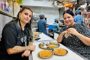 Deli antiga: passeio de comida de rua e caminhada histórica com guia
