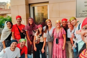 Vanha Delhi: kävelykierros tuk-tuk-ajelulla ja välipaloilla (Español)