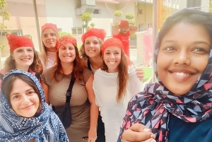 Vanha Delhi: kävelykierros tuk-tuk-ajelulla ja välipaloilla (Español)