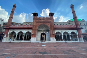 Old Delhi Street Food, Spice Market, Cultural & Heritage Tour