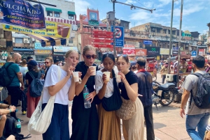 Comida callejera en la Vieja Delhi, mercado de especias,Visita cultural y patrimonial