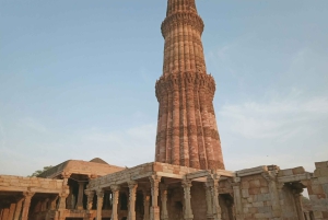 Tour privato di mezza giornata o giornata intera con tutto compreso a Old & New Delhi.