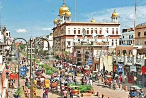 Vanha & Uusi Delhi: All-Inclusive Red Fort & Chowk -autokierros