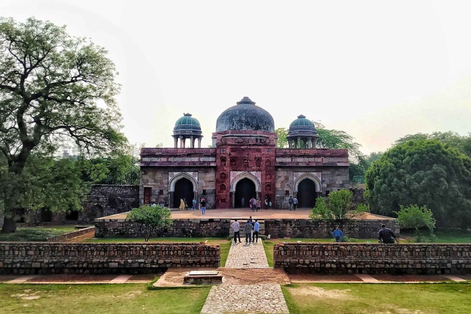 Vanhan ja uuden Delhin yksityinen matkapäivä katukeittiöineen