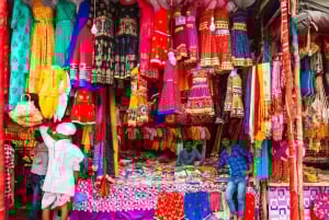 Stare i Nowe Delhi: prywatna wycieczka samochodem z przewodnikiem i przekąskami