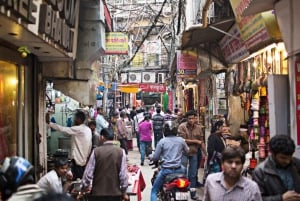 Stare i Nowe Delhi: prywatna wycieczka samochodem z przewodnikiem i przekąskami