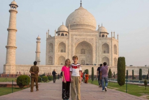 One-Way City Transfer to and from Agra & Delhi