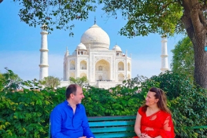 Tour nocturno al Taj Mahal/Agra desde Bombay con vuelo de regreso