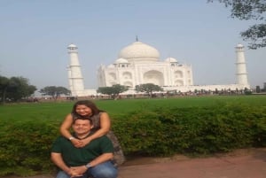 Excursão nocturna ao Taj Mahal e ao Forte de Agra a partir de Bangalore