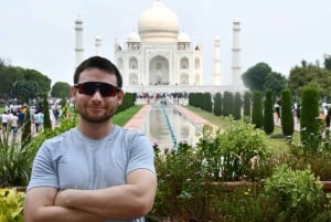 Nocna wycieczka do Taj Mahal i fortu Agra z Pune