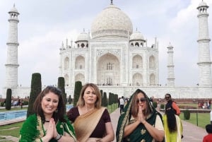 Taj Mahal og Agra fort-tur med overnatning fra Pune