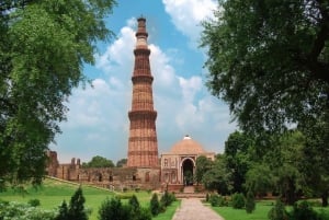 Delhi: Private Old & New Delhi City Tour with Car & Guide