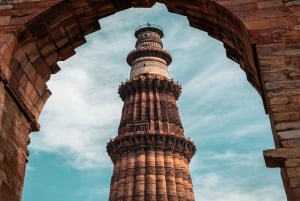 Skip-the-line Qutub Minar Private Tour with Transfer Option