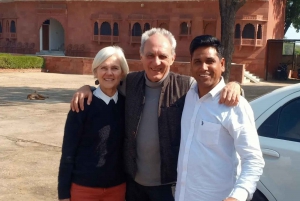 Rajasthan Tour - 14 päivää yksityisen kuljettajan ja oppaan kanssa