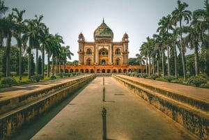 Utforsk Taj Mahal med stil: Deluxe Agra-dagstur fra Delhi