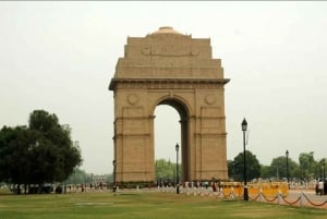 Same-Day Adventure: Delhi Sightseeing and Holi Celebrations.