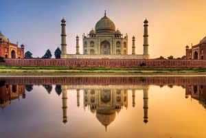 Taj Mahal und Agra Fort Tour am selben Tag ab Pune