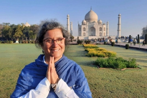 Samana päivänä Taj Mahal ja Agra fort kiertue Pune Pune