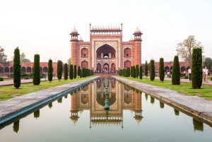 Same Day Taj Mahal, Fort & Baby Taj Tour from Delhi by Car